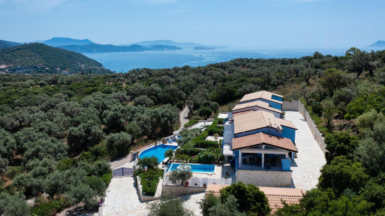 Villas Amantea- Four Villas With Big Pool And Infinity Pool Ferienhaus