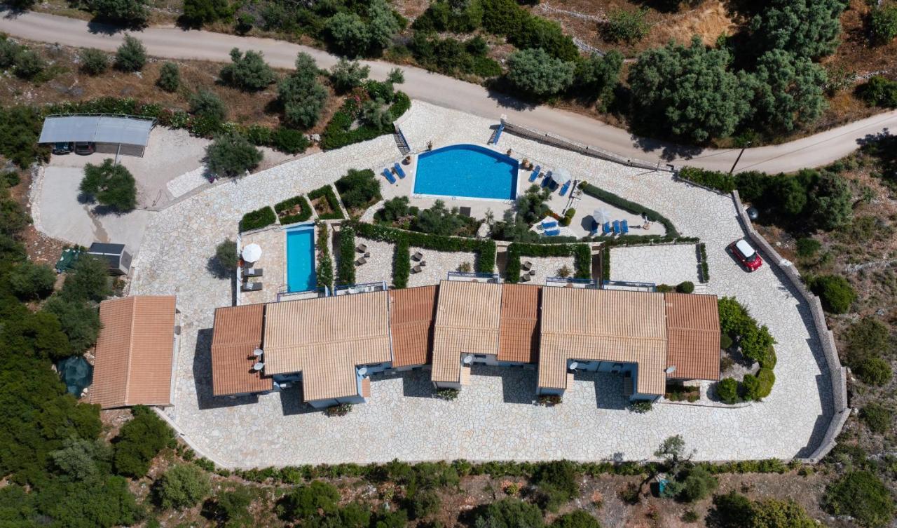 Villas Amantea- Four Villas With Big Pool And Infinity Pool Syvota