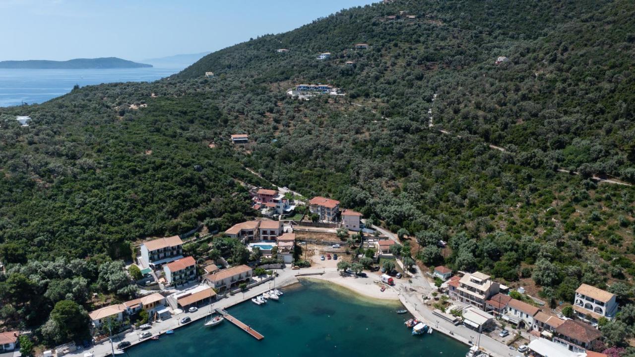 Villas Amantea- Four Villas With Big Pool And Infinity Pool * Syvota