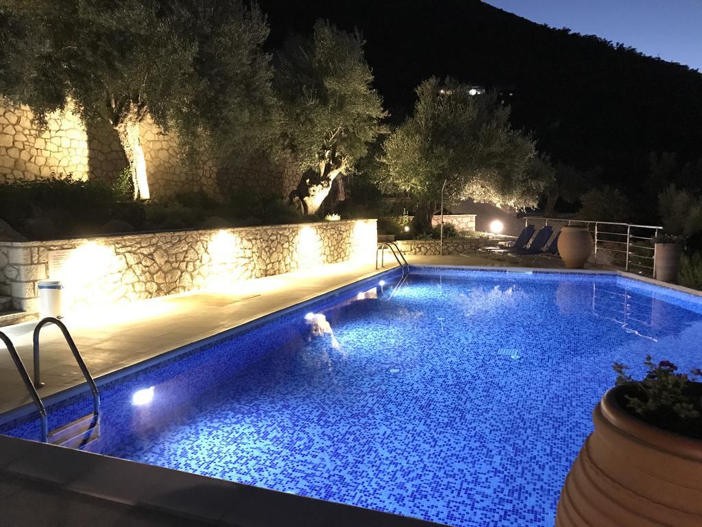 Villas Amantea- Four Villas With Big Pool And Infinity Pool *