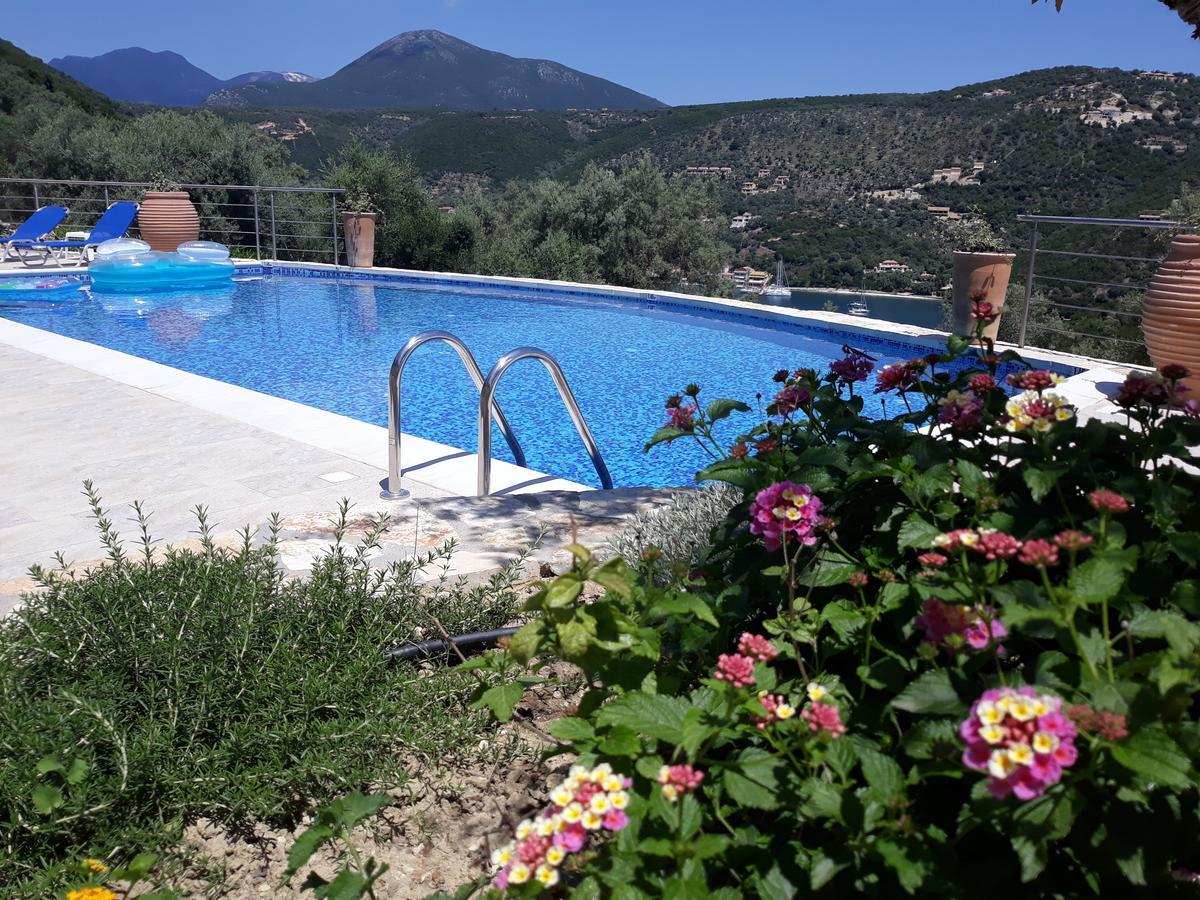 Amantea- Four With Big Pool And Infinity Pool Vakantiehuis *