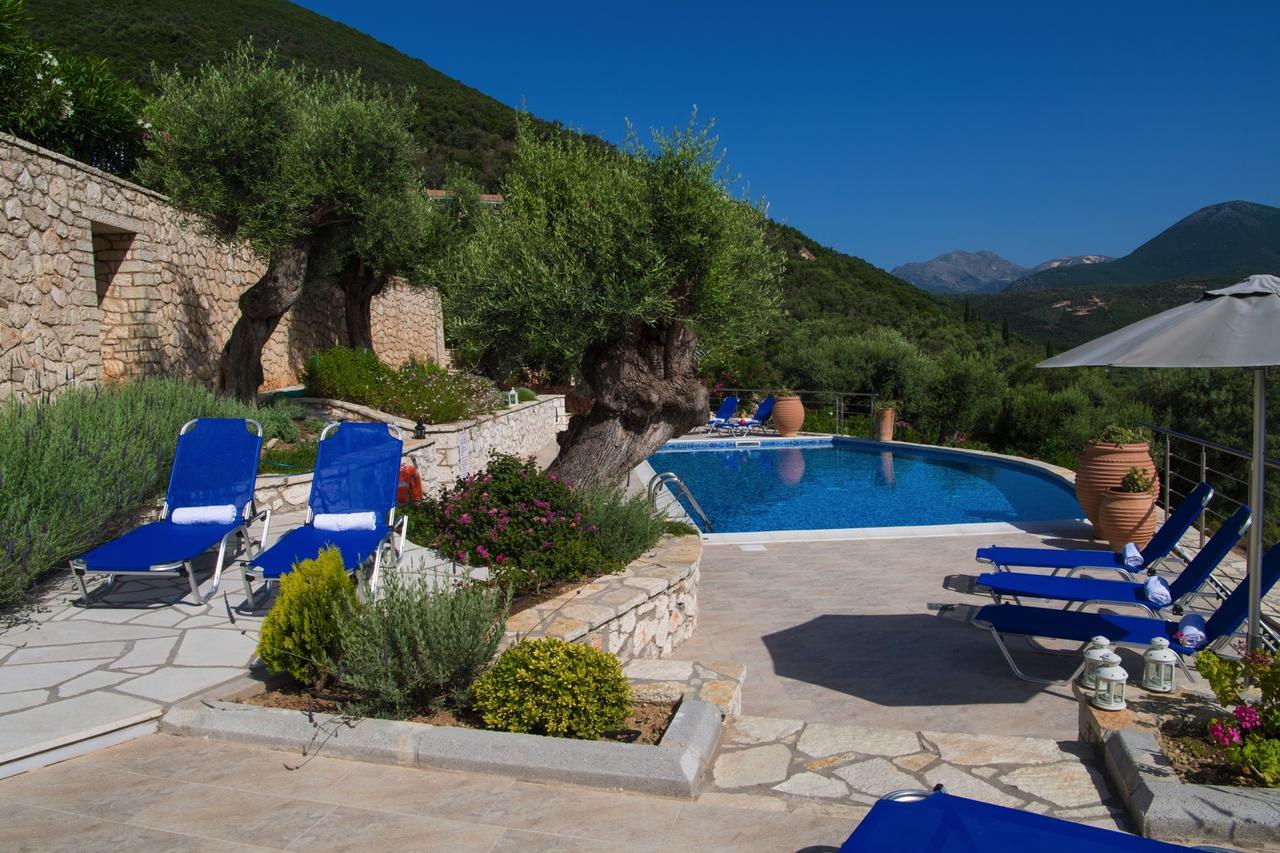 Villas Amantea- Four Villas With Big Pool And Infinity Pool Ferienhaus Syvota