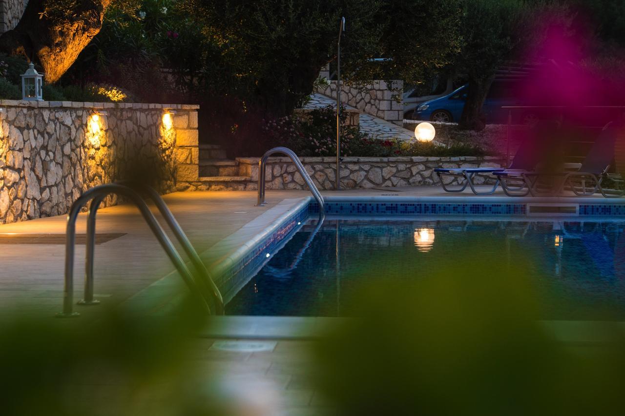 Amantea- Four With Big Pool And Infinity Pool *