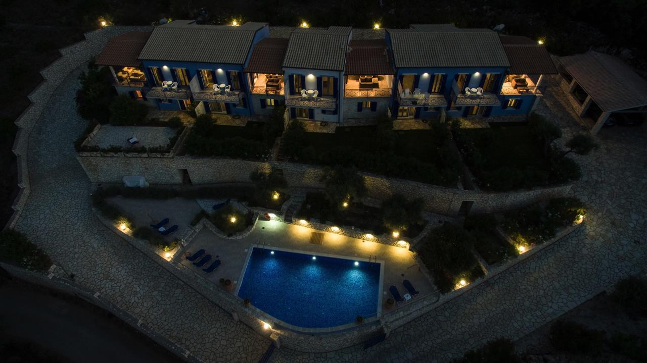 Villas Amantea- Four Villas With Big Pool And Infinity Pool Syvota
