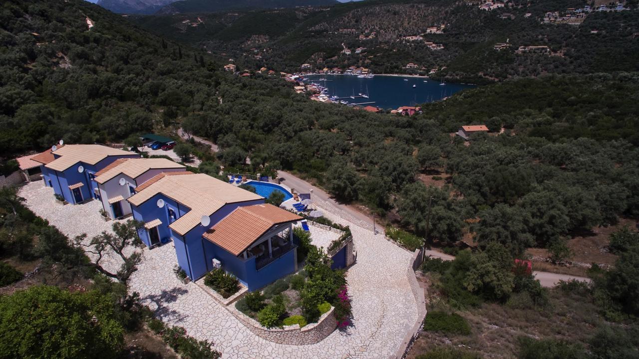 Villas Amantea- Four Villas With Big Pool And Infinity Pool Ferienhaus