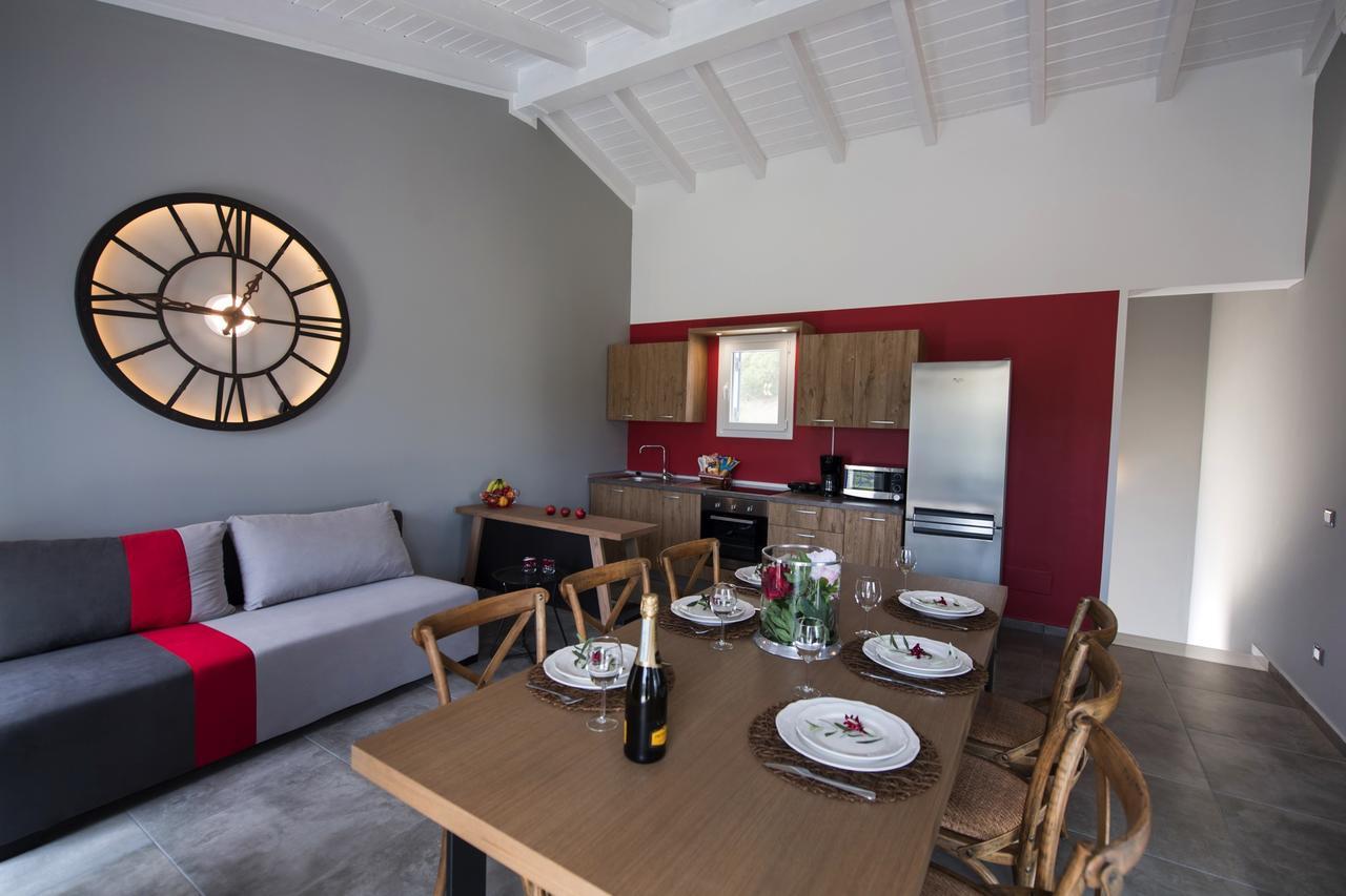 Ferienhaus Villas Amantea- Four Villas With Big Pool And Infinity Pool